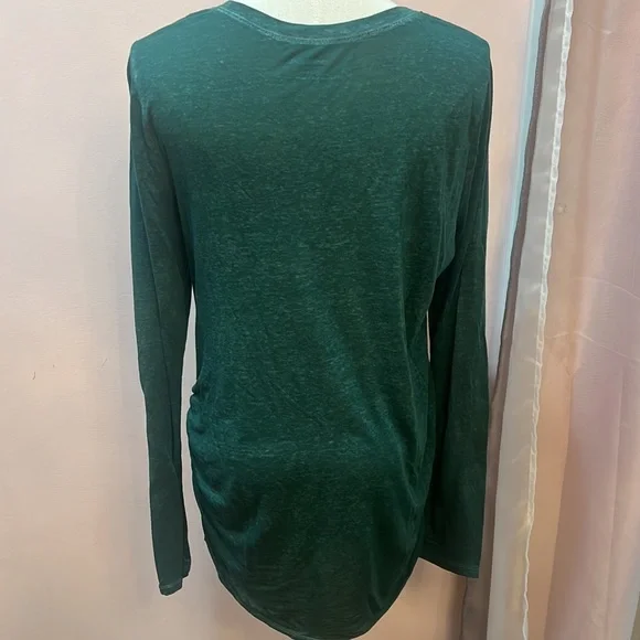 MOTHERHOOD MATERNITY GREEN LONG SLEEVE SUPER SOFT T-SHIRT - Picture 2 of 4